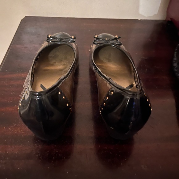 ANNE KLEIN FLATS WORN ONCE! - Picture 3 of 5